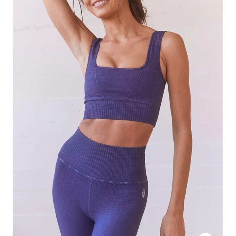 Free People Movement‎ Good Karma Tile Textured two piece leggings and bra set